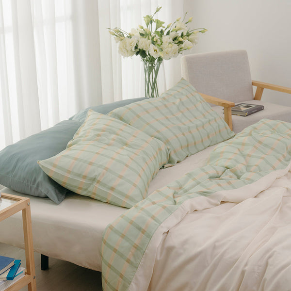 Checkered Bamboo Pillowcase Pair